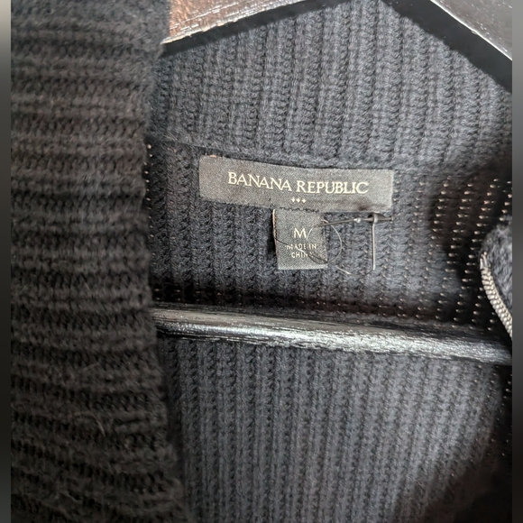 Banana Republic Oversized Sweater - Picture 2 of 3